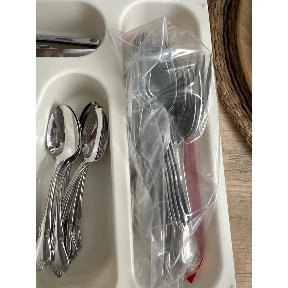 Oneida 1881 Rogers Rose Song Stainless Steel Flatware Set Floral Scrolled Handle